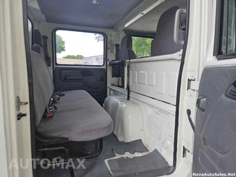 2017 Isuzu NPR HD Base Low Cab Crew - miniatura 32