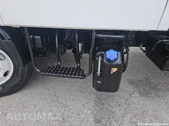 2017 Isuzu NPR HD Base Low Cab Crew - miniatura 60