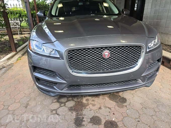 2017 Jaguar F-PACE Premium – miniatura 22