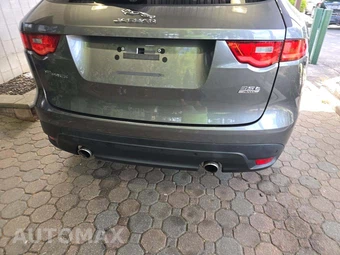 2017 Jaguar F-PACE Premium – miniatura 23