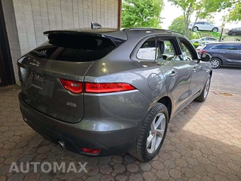 2017 Jaguar F-PACE Premium – miniatura 3