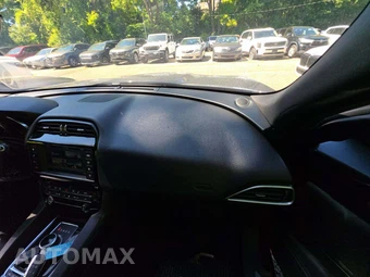 2017 Jaguar F-PACE Premium – miniatura 19