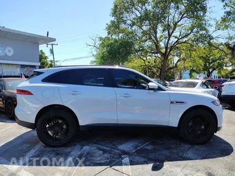 2017 Jaguar F-PACE Premium – miniatura 16