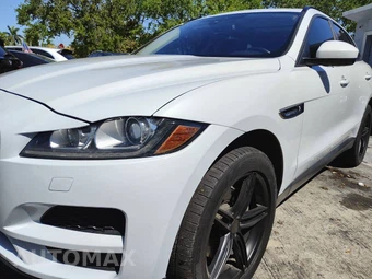 2017 Jaguar F-PACE Premium – miniatura 22