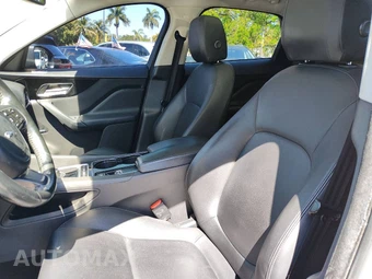 2017 Jaguar F-PACE Premium – miniatura 31