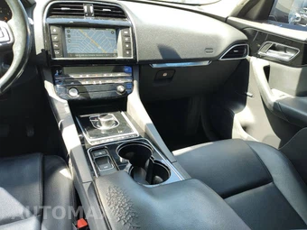 2017 Jaguar F-PACE Premium – miniatura 47