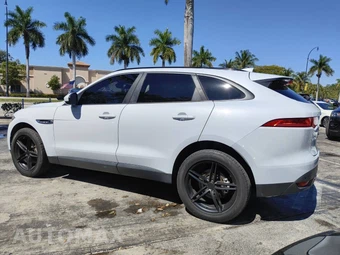 2017 Jaguar F-PACE Premium – miniatura 7
