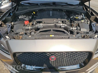 2017 Jaguar F-PACE Premium – miniatura 15