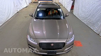 2017 Jaguar F-PACE Premium – miniatura 2