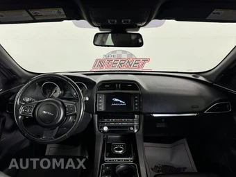 2017 Jaguar F-PACE Premium - miniatura 10