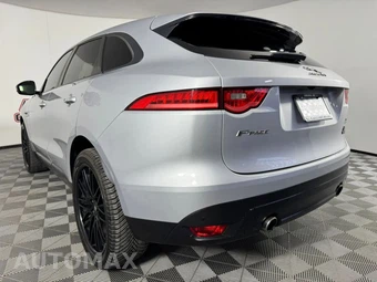2017 Jaguar F-PACE Premium - miniatura 24