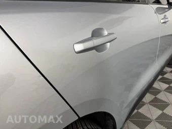 2017 Jaguar F-PACE Premium - miniatura 28