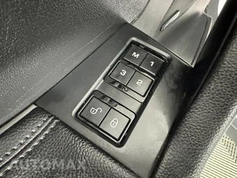 2017 Jaguar F-PACE Premium - miniatura 39