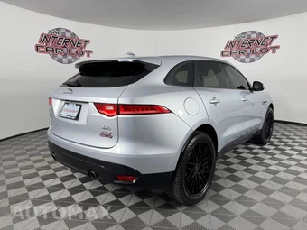 2017 Jaguar F-PACE Premium - miniatura 6