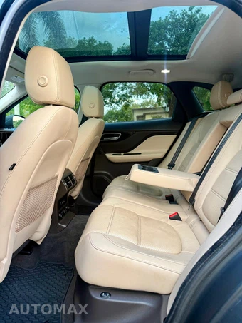 2017 Jaguar F-PACE Prestige - miniatura 19
