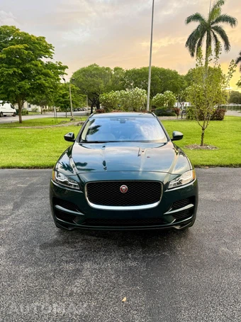 2017 Jaguar F-PACE Prestige - miniatura 2