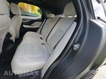 2017 Jaguar F-PACE Prestige – miniatura 13