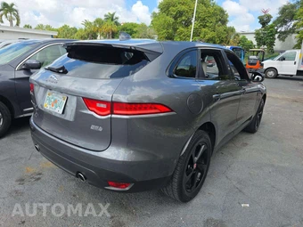 2017 Jaguar F-PACE Prestige – miniatura 3
