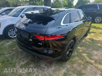 2017 Jaguar F-PACE Prestige – miniatura 4