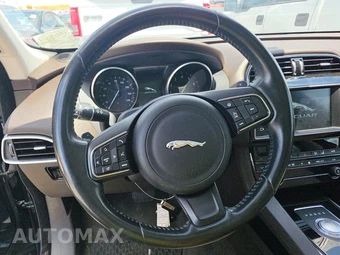 2017 Jaguar F-PACE Prestige - miniatura 10