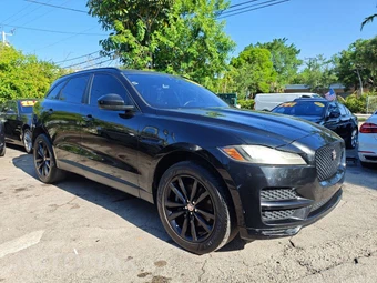 2017 Jaguar F-PACE Prestige – miniatura 13