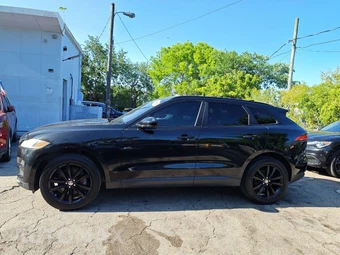 2017 Jaguar F-PACE Prestige – miniatura 4