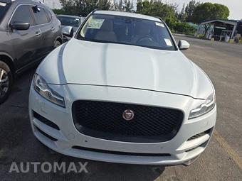 2017 Jaguar F-PACE Prestige – miniatura 2