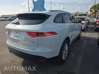 2017 Jaguar F-PACE Prestige – miniatura 4
