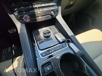 2017 Jaguar F-PACE R-Sport – miniatura 8