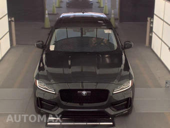 2017 Jaguar F-PACE R-Sport – miniatura 2