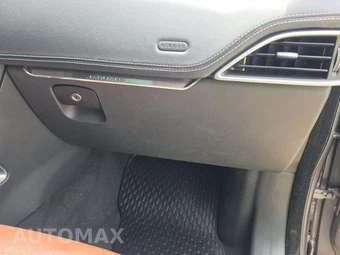 2017 Jaguar F-PACE S – miniatura 19