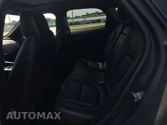 2017 Jaguar F-PACE S – miniatura 13