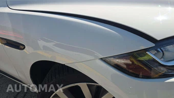 2017 Jaguar F-PACE S – miniatura 23