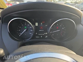 2017 Jaguar F-PACE S – miniatura 13