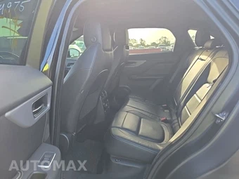 2017 Jaguar F-PACE S – miniatura 17