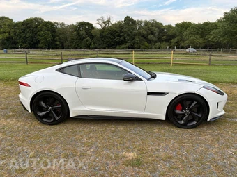 2017 Jaguar F-TYPE R Coupe - miniatura 4