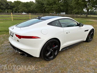 2017 Jaguar F-TYPE R Coupe - miniatura 5