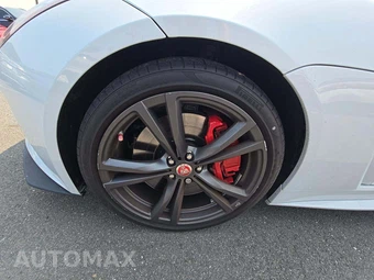 2017 Jaguar F-TYPE SVR Coupe – miniatura 19