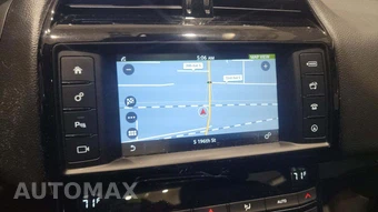 2017 Jaguar XE Premium – miniatura 22