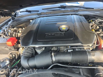 2017 Jaguar XE Premium – miniatura 15