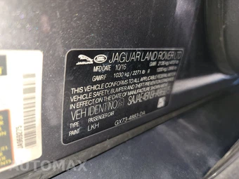 2017 Jaguar XE Prestige – miniatura 14