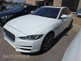 2017 Jaguar XE Prestige