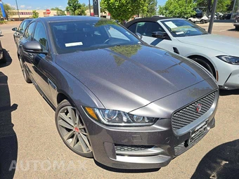 2017 Jaguar XE R-Sport – miniatura 4