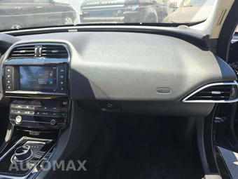 2017 Jaguar XE – miniatura 19