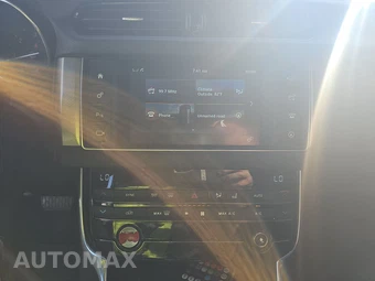 2017 Jaguar XF Premium – miniatura 11