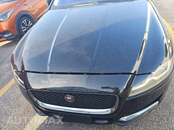 2017 Jaguar XF Premium – miniatura 2