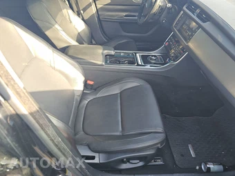 2017 Jaguar XF Premium – miniatura 8