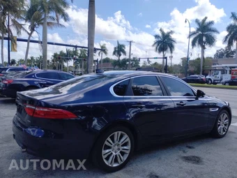 2017 Jaguar XF Premium – miniatura 11