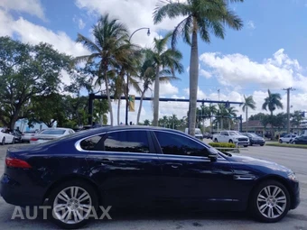 2017 Jaguar XF Premium – miniatura 12