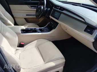2017 Jaguar XF Premium – miniatura 42